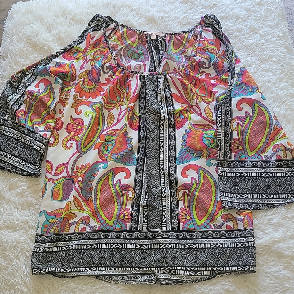 Cold shoulder top
